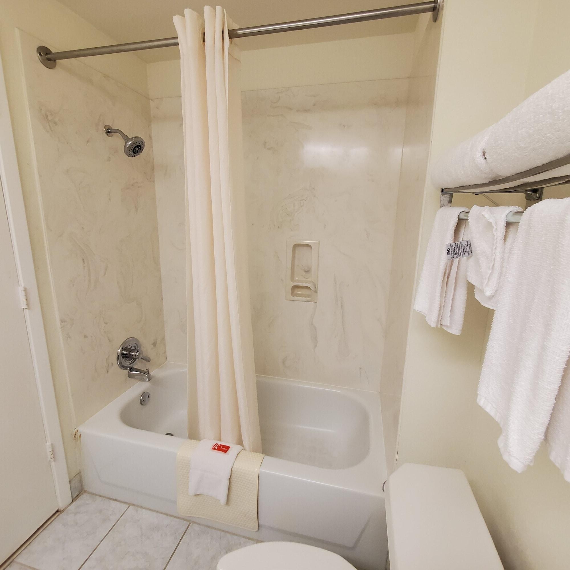 Lodge Econo Weatherford
